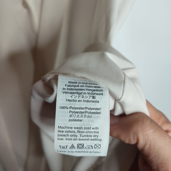 J. Crew Factory women's Button Front Tie Neck Ivory Blouse tank size S - Picture 3 of 6